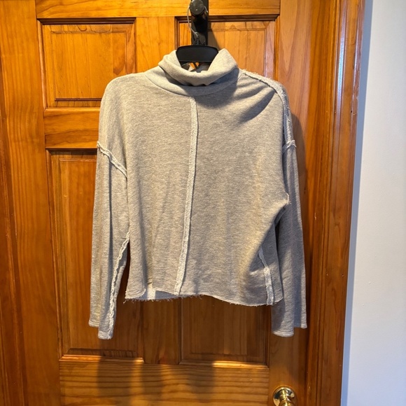 LPA Essex Turtleneck Sweater in Heather Grey Small - Picture 2 of 6
